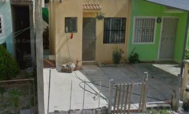 Casa en Remante Bancario.  **Fantástica oportunidad que no puede dejar pasar**