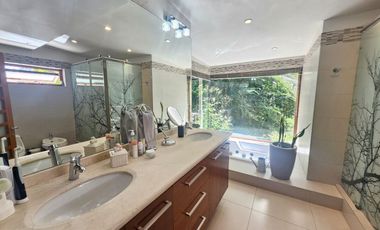 BROKER PASO HONDO REMODELADA 4D-5B-10 ESTAC- PISCINA