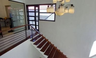 House and Lot for Rent at White Plains, Quezon City