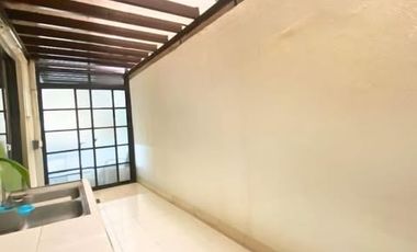 House and Lot for Rent at White Plains, Quezon City