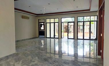 For Sale Houses Ready To Be Occupied Strategic Location in Cipete Utara, Kebayoran Baru, South Jakarta