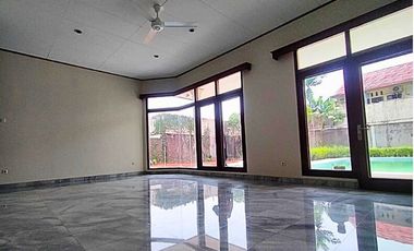 For Sale Houses Ready To Be Occupied Strategic Location in Cipete Utara, Kebayoran Baru, South Jakarta