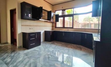 For Sale Houses Ready To Be Occupied Strategic Location in Cipete Utara, Kebayoran Baru, South Jakarta