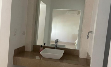 VENTA DE HERMOSA CASA