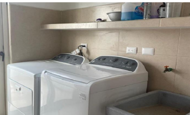 VENTA DE HERMOSA CASA