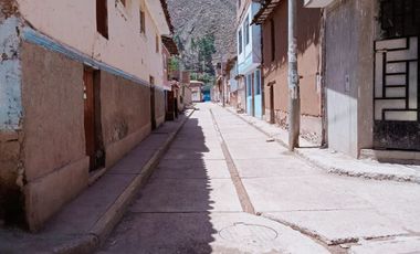 🏡 Oportunidad Única: VENTA CASA de 2 Pisos y con azotea techada en Huayllabamba-Urubamba 2 Cuadras de la Plaza de Armas 🏡