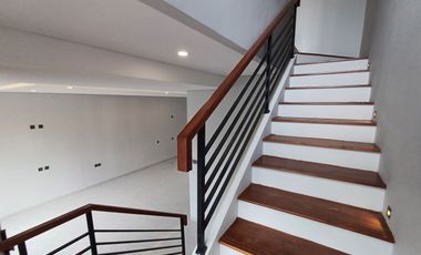 Rumah Heritage Modern di Sleman dekat Sleman City Hall