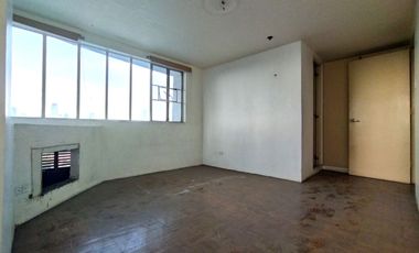 Cityland Wack Wack Royale Mansion 82 sqm 2BR corner unit w/ balcony, golf course view P5.7M only! for sale.