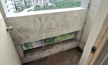 Cityland Wack Wack Royale Mansion 82 sqm 2BR corner unit w/ balcony, golf course view P5.7M only! for sale.