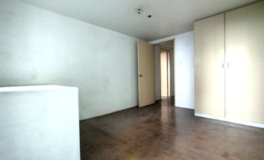 Cityland Wack Wack Royale Mansion 82 sqm 2BR corner unit w/ balcony, golf course view P5.7M only! for sale.