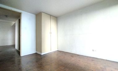 Cityland Wack Wack Royale Mansion 82 sqm 2BR corner unit w/ balcony, golf course view P5.7M only! for sale.