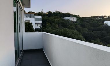 HERMOSA RESIDENCIA EN CONDADO DE SAYAVEDRA