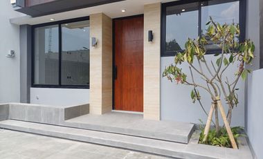 Rumah Chic Modern Stylish di Sleman dekat Hotel Hyatt Palagan