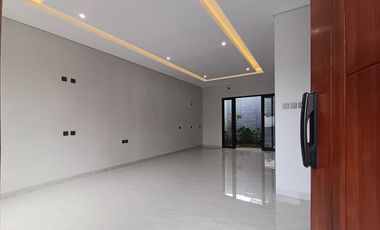 Rumah Chic Modern Stylish di Sleman dekat Hotel Hyatt Palagan