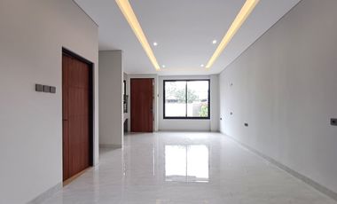Rumah Chic Modern Stylish di Sleman dekat Hotel Hyatt Palagan