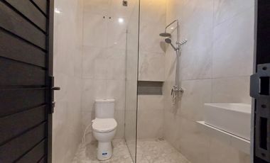 Rumah Chic Modern Stylish di Sleman dekat Hotel Hyatt Palagan