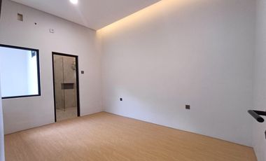 Rumah Chic Modern Stylish di Sleman dekat Hotel Hyatt Palagan