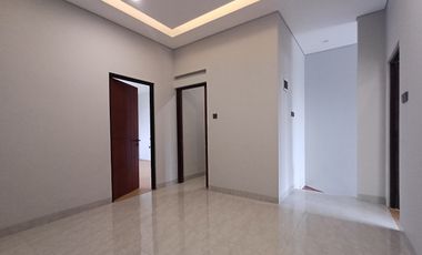 Rumah Chic Modern Stylish di Sleman dekat Hotel Hyatt Palagan