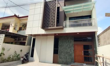 Rumah Mewah Free Kitchen Set di Sleman dekat Superindo Palagan