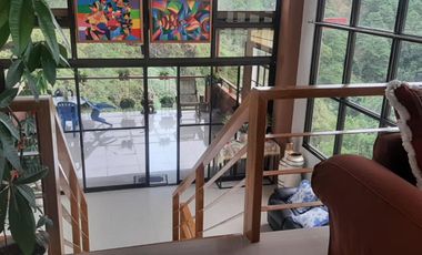 4 Bedrooms House and Lot with Overlooking View in La Trinidad
