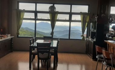 4 Bedrooms House and Lot with Overlooking View in La Trinidad