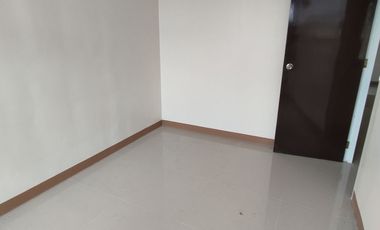 For Sale House and Lot 2 Bedroom with parking in Tanauan Batangas