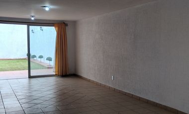 Casa en venta en Tlalpan, al sur de CDMX, 3 recámaras, 230 m² de construcción