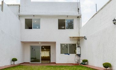 Casa en venta en Tlalpan, al sur de CDMX, 3 recámaras, 230 m² de construcción