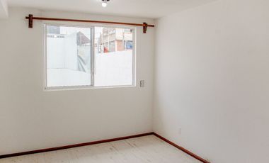 Casa en venta en Tlalpan, al sur de CDMX, 3 recámaras, 230 m² de construcción