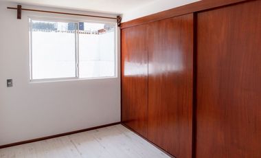Casa en venta en Tlalpan, al sur de CDMX, 3 recámaras, 230 m² de construcción