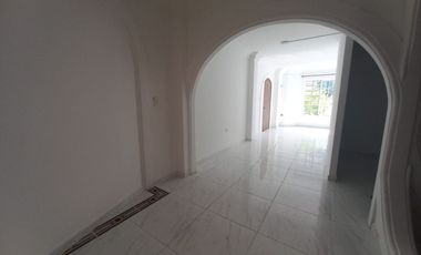ARRIENDO APARTAESTUDIO SEGUNDO PISO EN ALTAMIRA