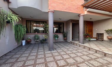 COMODO DEPARTAMENTO EN ARRIENDO, EN LA CIUDADELA SIMON BOLIVAR (BAÑOS) CUENCA