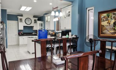 Modern House w/ Swimming Pool For Sale in Inner Circle, Muntinlupa