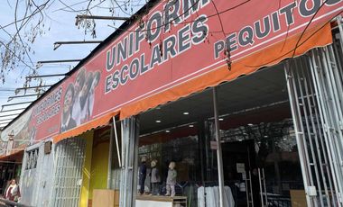 Vende Gran Local Comercial en Buin Centro