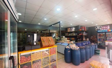 Vende Gran Local Comercial en Buin Centro