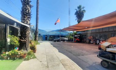 Vende Gran Local Comercial en Buin Centro