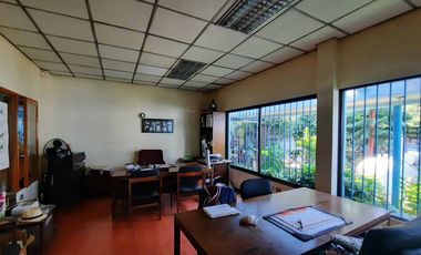 Vende Gran Local Comercial en Buin Centro