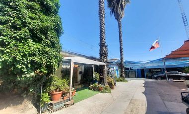 Vende Gran Local Comercial en Buin Centro