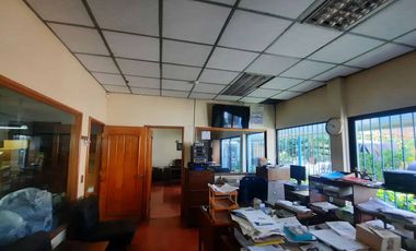 Vende Gran Local Comercial en Buin Centro