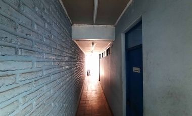 Vende Gran Local Comercial en Buin Centro