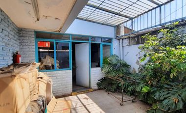 Vende Gran Local Comercial en Buin Centro