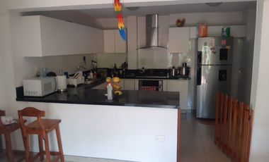CASA EN ARRIENDO- MANGA