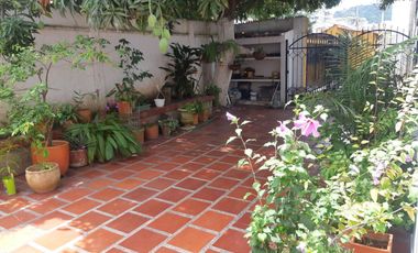 CASA EN ARRIENDO- MANGA