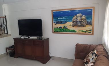 CASA EN ARRIENDO- MANGA
