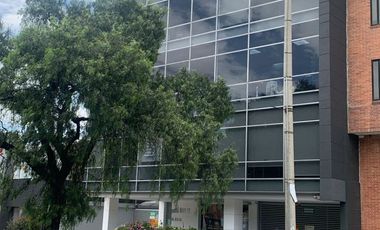 Rento oficina  en Centro Empresarial