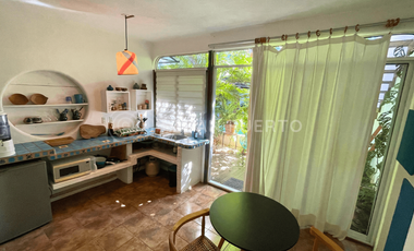 Se Vende Casa con Estilo Artístico en Punta Zicatela