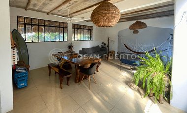 Se Vende Casa con Estilo Artístico en Punta Zicatela