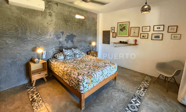 Se Vende Casa con Estilo Artístico en Punta Zicatela