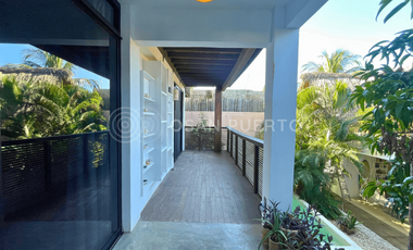 Se Vende Casa con Estilo Artístico en Punta Zicatela