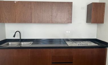 Casa en Venta en Mérida Temozón de una Planta con 2 recamaras, alberca privada